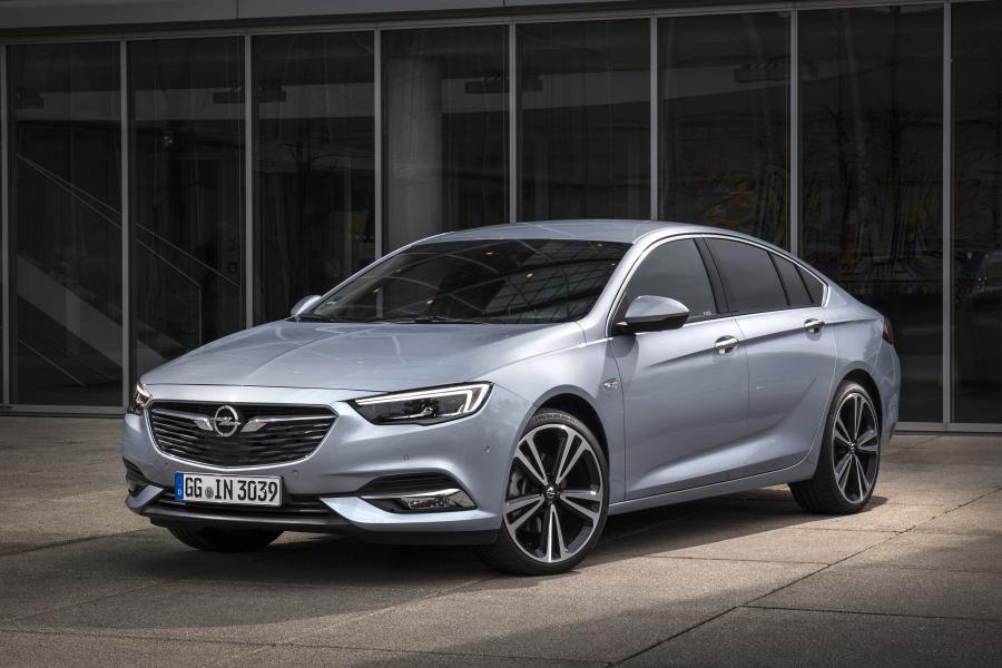  Opel Insignia Grand Sport Turbo D 2017 года  (фото 16 из 29)